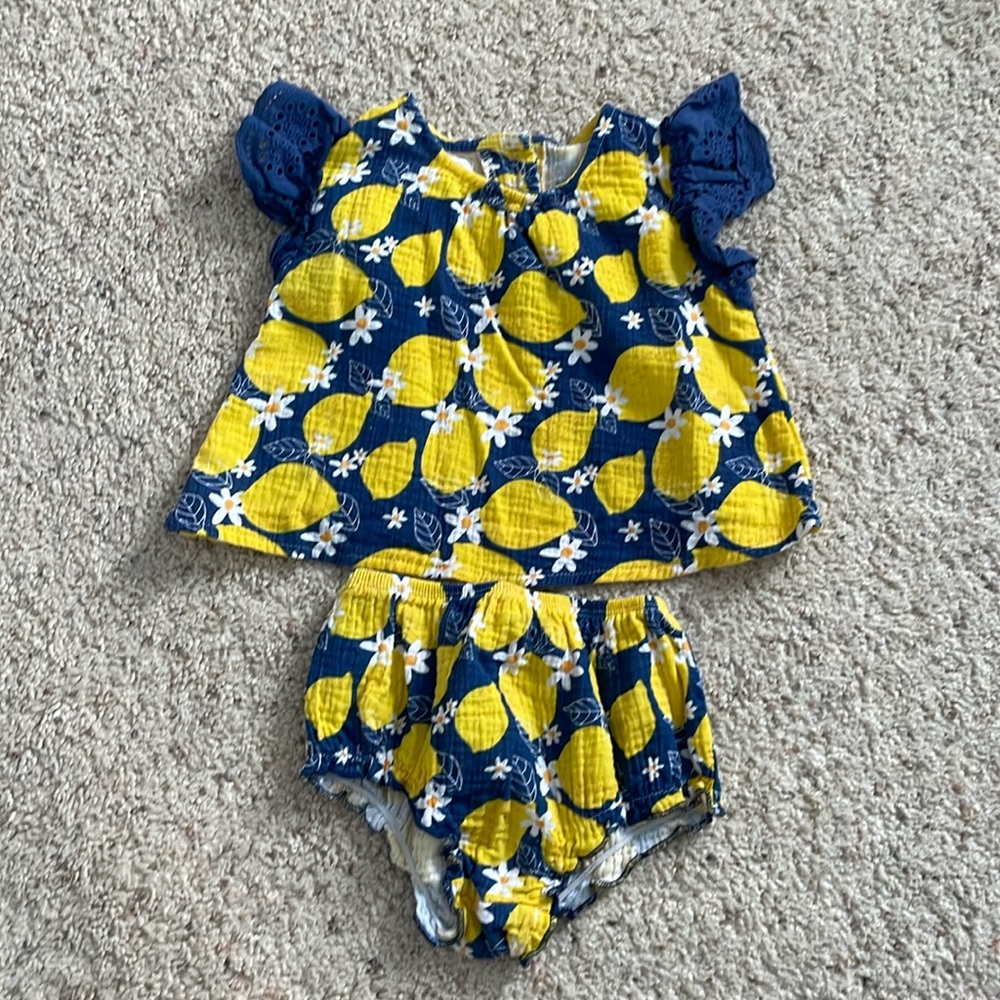 Mud Pie lemon set 9-12 months